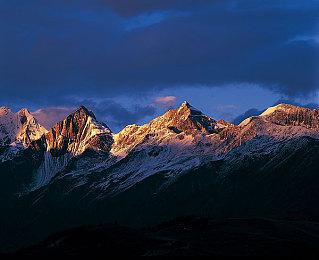 万代南梦宫宣布所有《高达创坏者4》预购用户免费升级